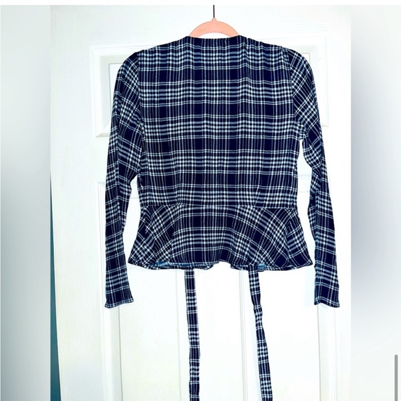 🦋 WILFRED FREE (ARITZIA) Shannon Plaid Wrap/Cardigan. Size SM. Excellent Cond! - Picture 4 of 6